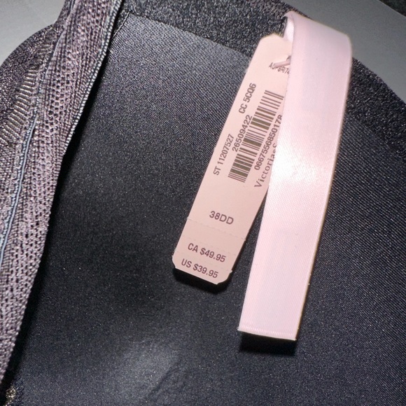 Victoria’s Secret front hook bra - Picture 5 of 5